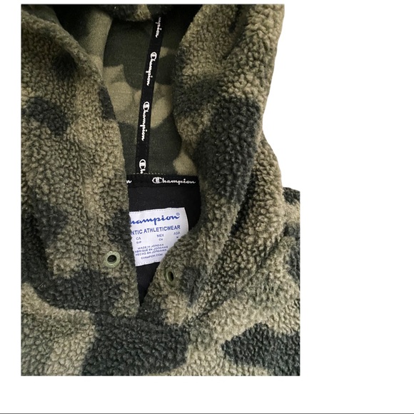 Athletic Champion Camo Jacket - Autumn Winter Jacket - Warm and Cozy Siz… - Picture 5 of 12